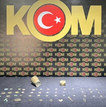 Bizans dönemine ait sikke ve objeler ele geçirildi