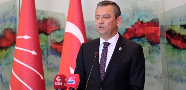 CHP lideri Özgür Özel’den boş koltuk sorusuna yanıt