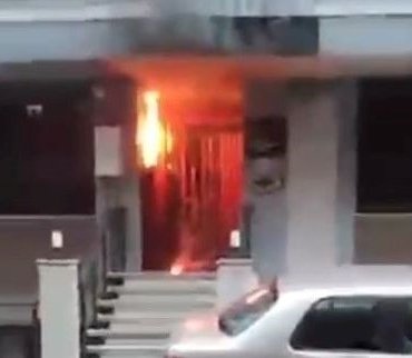 Elektrik panosunda korkutan yangın
