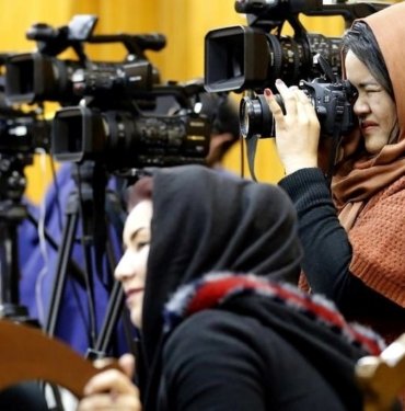 “Afgan medyası Taliban’ın sansür kılıcı altında”