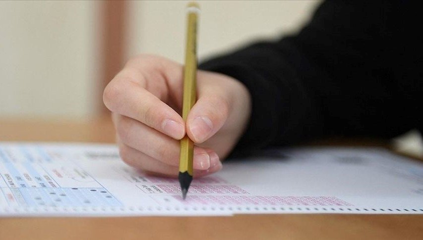 LGS’ye bir ay kaldı: “Mutlaka MEB’in kitaplarından konu tekrarı yapılmalı”