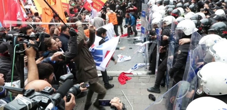 İstanbul’daki 1 Mayıs gösterilerine ilişkin 12 kişi daha gözaltına alındı