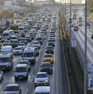 İstanbullular dikkat! Bugün bazı yollar trafiğe kapatılacak