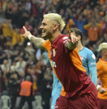 Görenler gözlerine inanamadı! Maçtan 1 saat önce Galatasaray Sivasspor karşılaşmasının skorunu paylaştı… Nokta atışı bildi!