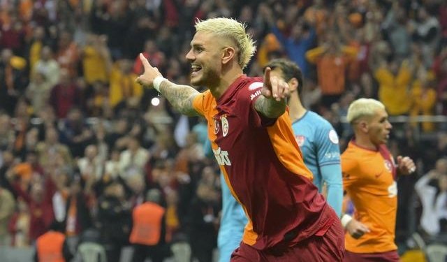 Görenler gözlerine inanamadı! Maçtan 1 saat önce Galatasaray Sivasspor karşılaşmasının skorunu paylaştı… Nokta atışı bildi!