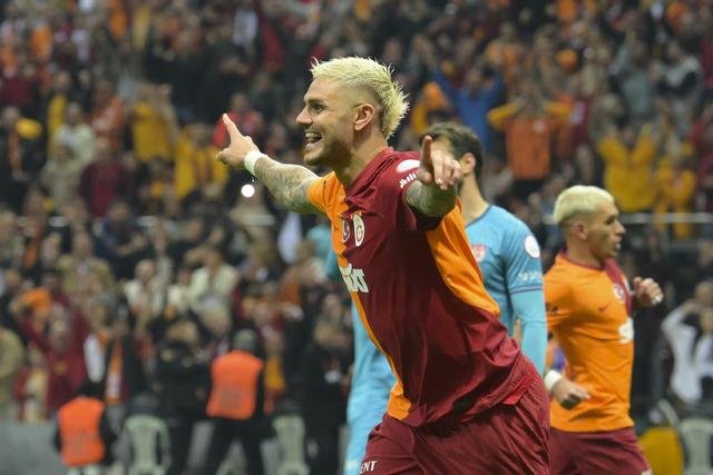 Görenler gözlerine inanamadı! Maçtan 1 saat önce Galatasaray Sivasspor karşılaşmasının skorunu paylaştı… Nokta atışı bildi!
