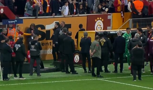 Sivasspor maçının yıldızı Hakim Ziyech ne olduğunu anlamadı! Maç sonunda Muslera soyunma odasından çıkardı, binlerce isim onu haykırdı