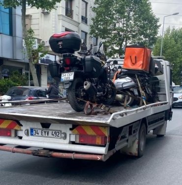 Motosikletliler çekici ücretine isyan etti