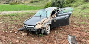 Polislik sınavına giderken aracıyla taklalar attı