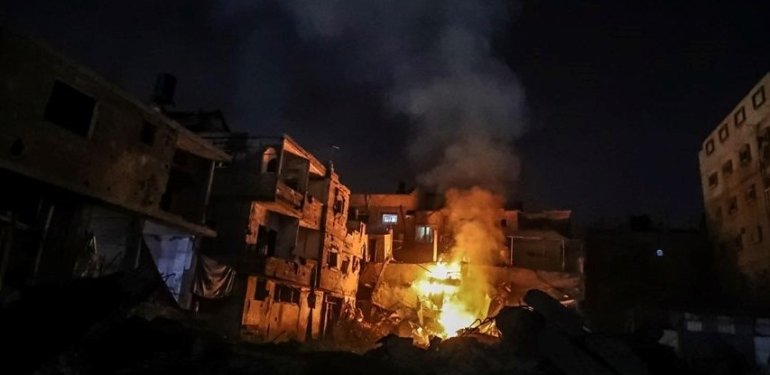 Hamas’ın ateşkes yanıtı sonrası Refah’a yoğun hava saldırısı: 50’den fazla yer bombalandı