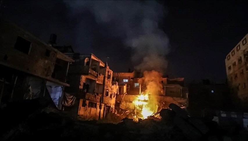 Hamas’ın ateşkes yanıtı sonrası Refah’a yoğun hava saldırısı: 50’den fazla yer bombalandı