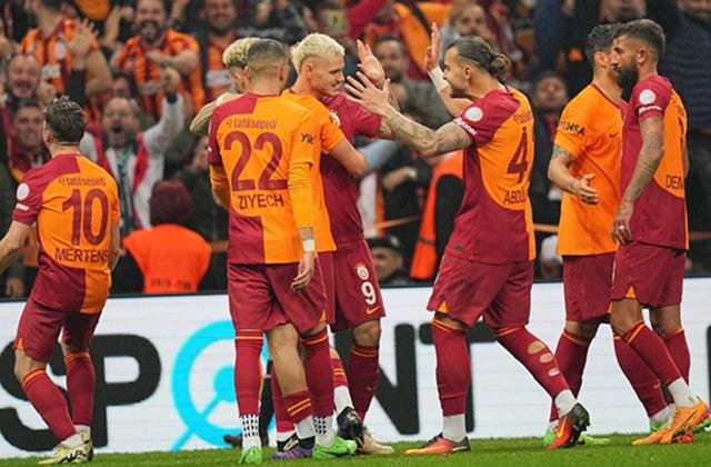 Galatasaray nasıl şampiyon olur? Kalan 3 maçta 4 puan alırsa matematiksel olarak 24. şampiyonluğunu ilan edecek…