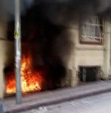 İstanbul’da 4 katlı binada yangın: Can pazarı yaşandı