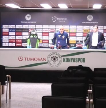 Maçın ardından basın toplantısına gitti, gördüğü manzara karşısında şoke oldu! Fenerbahçe Teknik Direktörü İsmail Kartal boş sandalyelere konuştu