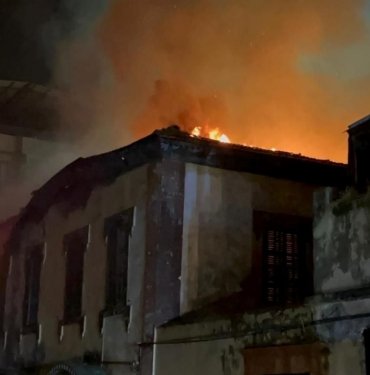 Hatay’da tarihi binada yangınında 2 gözaltı