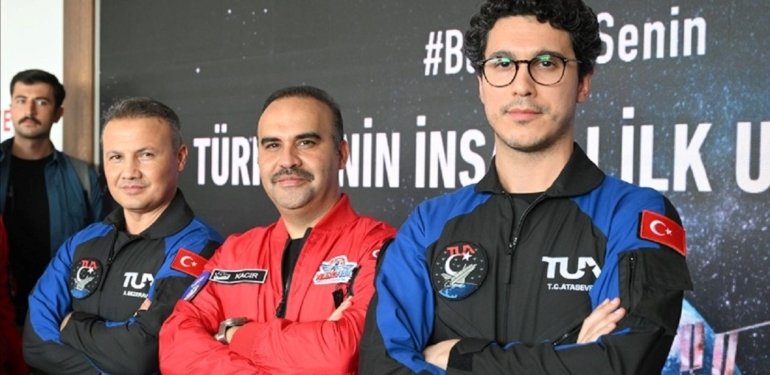 Yeni uzay görevi belli oldu: Astronot Tuva Cihangir Atasever yörünge altı uçuşu yapacak