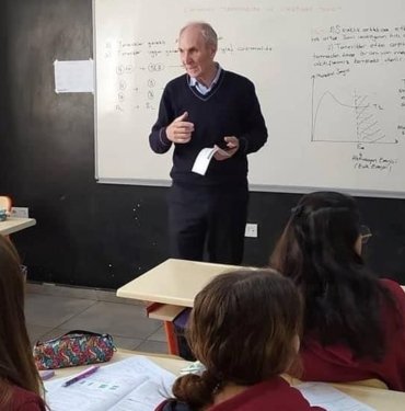 İstanbul’da lisede dehşet: Okuldan atılan öğrenci müdüre kurşun yağdırdı