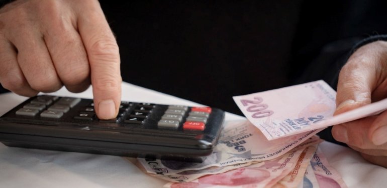 Memur ve emeklinin gözü zam oranında: Ne kadar artış bekleniyor?