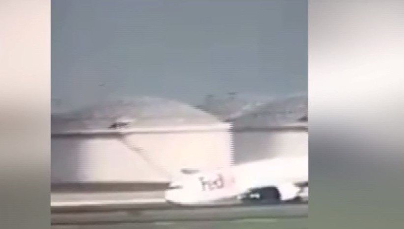 İstanbul Havalimanı’nda kargo uçağı gövde üzeri iniş yaptı