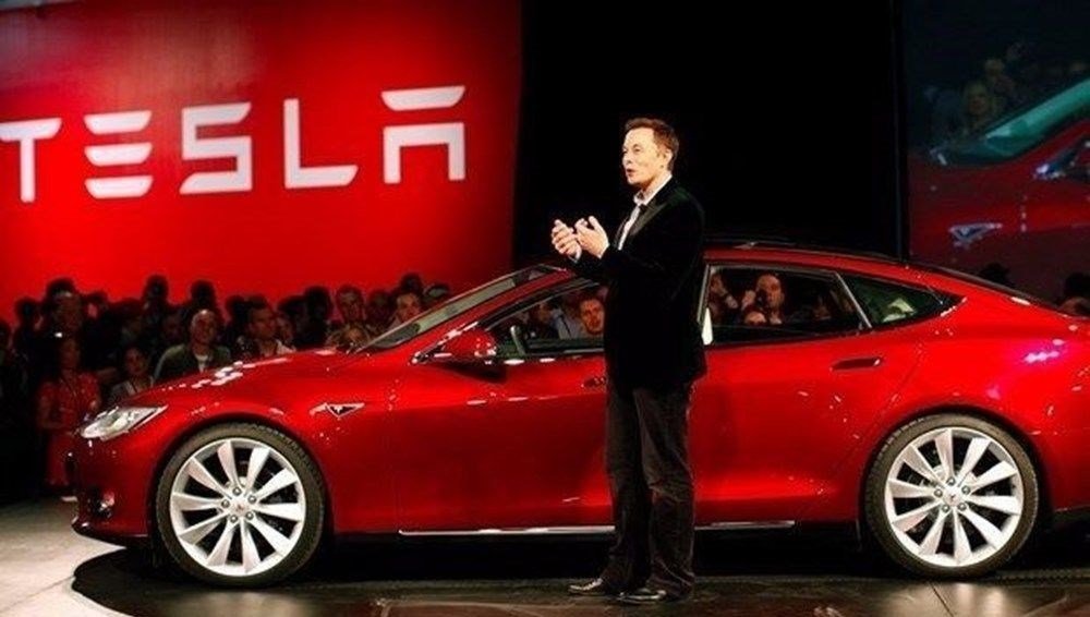 Amerikan devi, Tesla’dan kovulan çalışanların peşinde