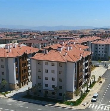 Bakan Özhaseki: Sene sonunda teslim edeceğimiz konut sayısı 200 bini bulacak