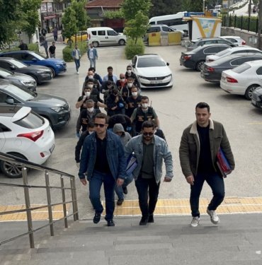 Sosyal medyada ucuz şeker ve yağ ilanıyla dolandırıcılığa 6 gözaltı