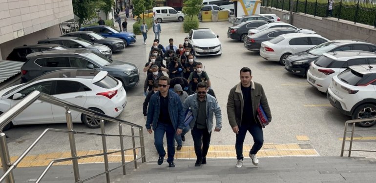 Sosyal medyada ucuz şeker ve yağ ilanıyla dolandırıcılığa 6 gözaltı