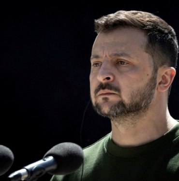 Zelenski: Doğu cephesinde inisiyatif Rusya’da