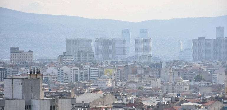 İzmir’i çöl tozu kapladı