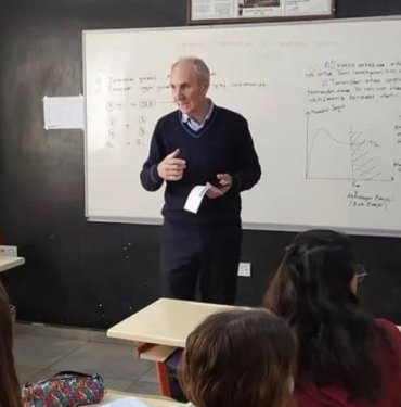 Okullarda iş bırakma eylemi: Öğrencilerden öğretmenlere destek