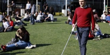 Görme engelliler için akıllı baston