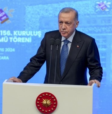 Cumhurbaşkanı Erdoğan’dan yeni anayasa mesajı: Ekonomiyi öne sürerek gündemden düşürmeyi doğru bulmuyoruz