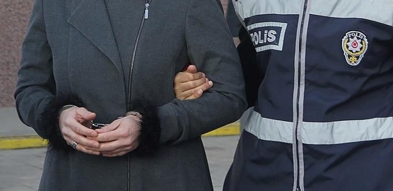 Mersin’de 9 yaşındaki oğlunu öldürdüğü iddia edilen anne gözaltında