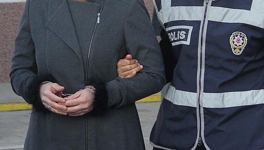 Mersin’de 9 yaşındaki oğlunu öldürdüğü iddia edilen anne gözaltında