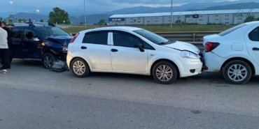 Bursa’da 5 araçlık zincirleme kaza