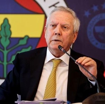 SON DAKİKA: Herkes kararını merakla bekliyordu! Aziz Yıldırım Fenerbahçe Başkanlığına yeniden aday olduğunu resmen açıkladı