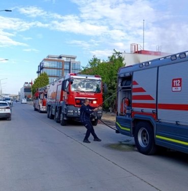 İzmir’de tekstil fabrikasında yangın