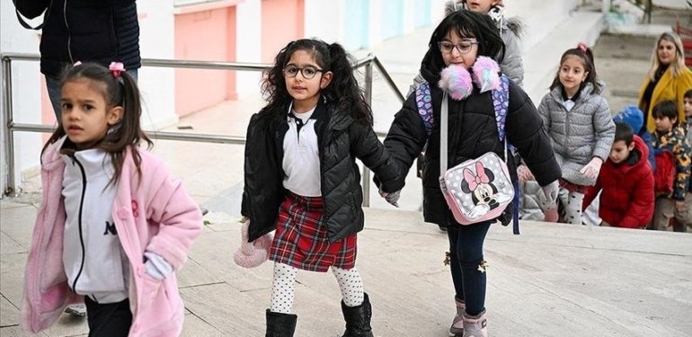 Hatay’da bugün okullar tatil mi? Hatay Valiliği’nden Antakya ve Defne’deki okullar için açıklama geldi