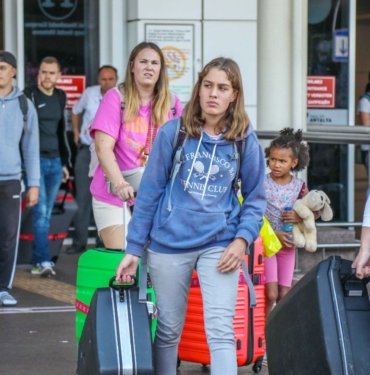 Alman turistlere şampiyona rötarı: “Türkiye’ye gecikmeli gelecekler”
