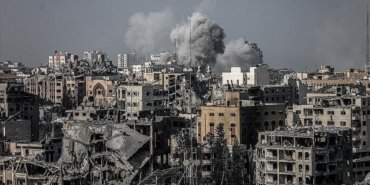 Gazze’de savaşın 221. günü: Gazze’nin hem kuzey hem güney ucunda şiddetli çatışmalar var