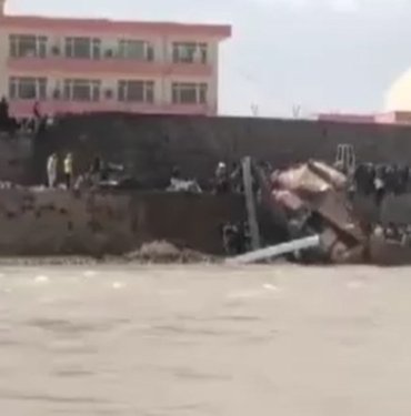 Afganistan’da askeri helikopter düştü