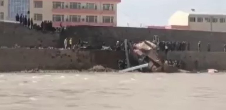 Afganistan’da askeri helikopter düştü