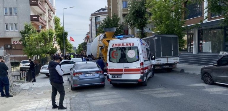 Beton mikserinin çarptığı kadın hayatını kaybetti