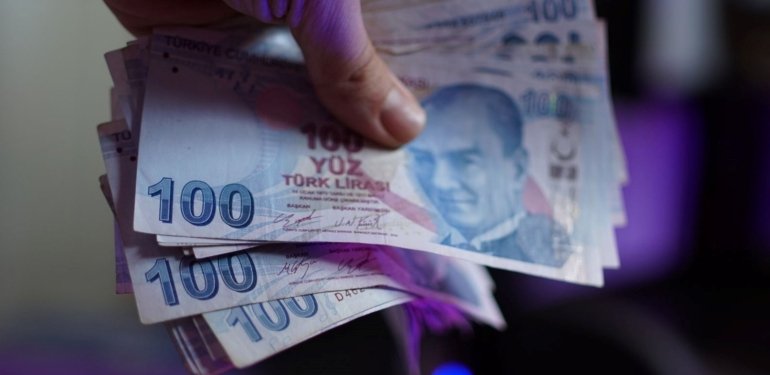 Emekli maaşlarında zam hesapları: Refah payı için tarih verildi
