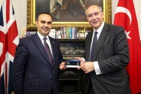 Bakan Kacır, Londra’da girişim sermayesi fon yöneticileriyle görüştü
