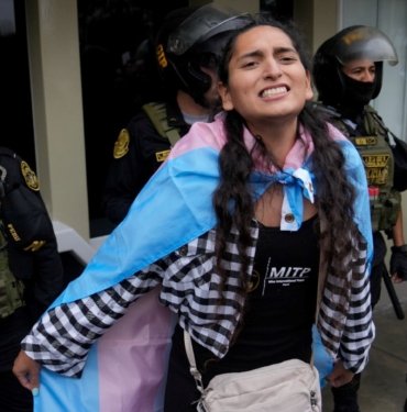 Peru’da 7 cinsiyet kimliğini “akıl hastalığı” sayan kararname protesto edildi