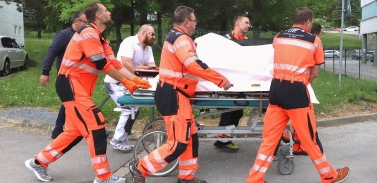 Slovakya Başbakanı Fico’nun durumu ciddiyetini koruyor, zanlı gözaltında