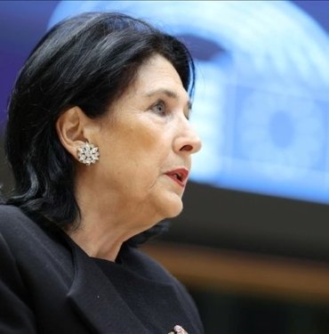 Gürcistan Cumhurbaşkanı “yabancı ajan” yasasını veto etti