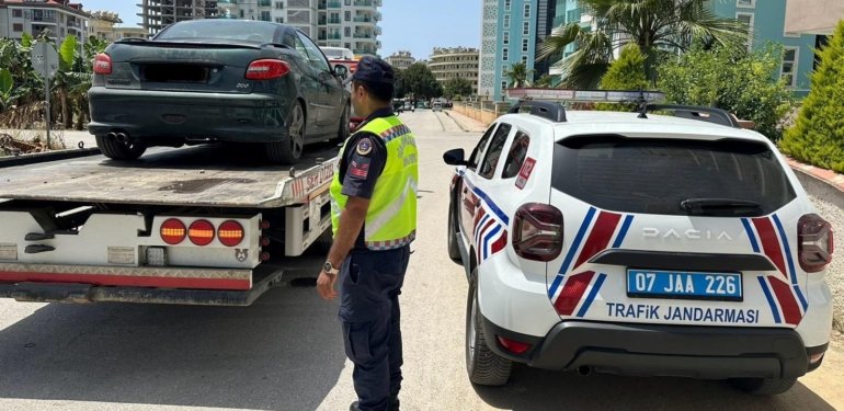 Drift yapan sürücüye binlerce lira ceza kesildi