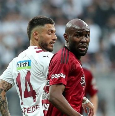 Beşiktaş ile 2-2 berabere kalan Hatayspor umutlarını son haftaya taşıdı